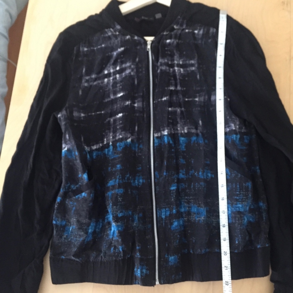 Bomber Jacket - Picture 5 of 6